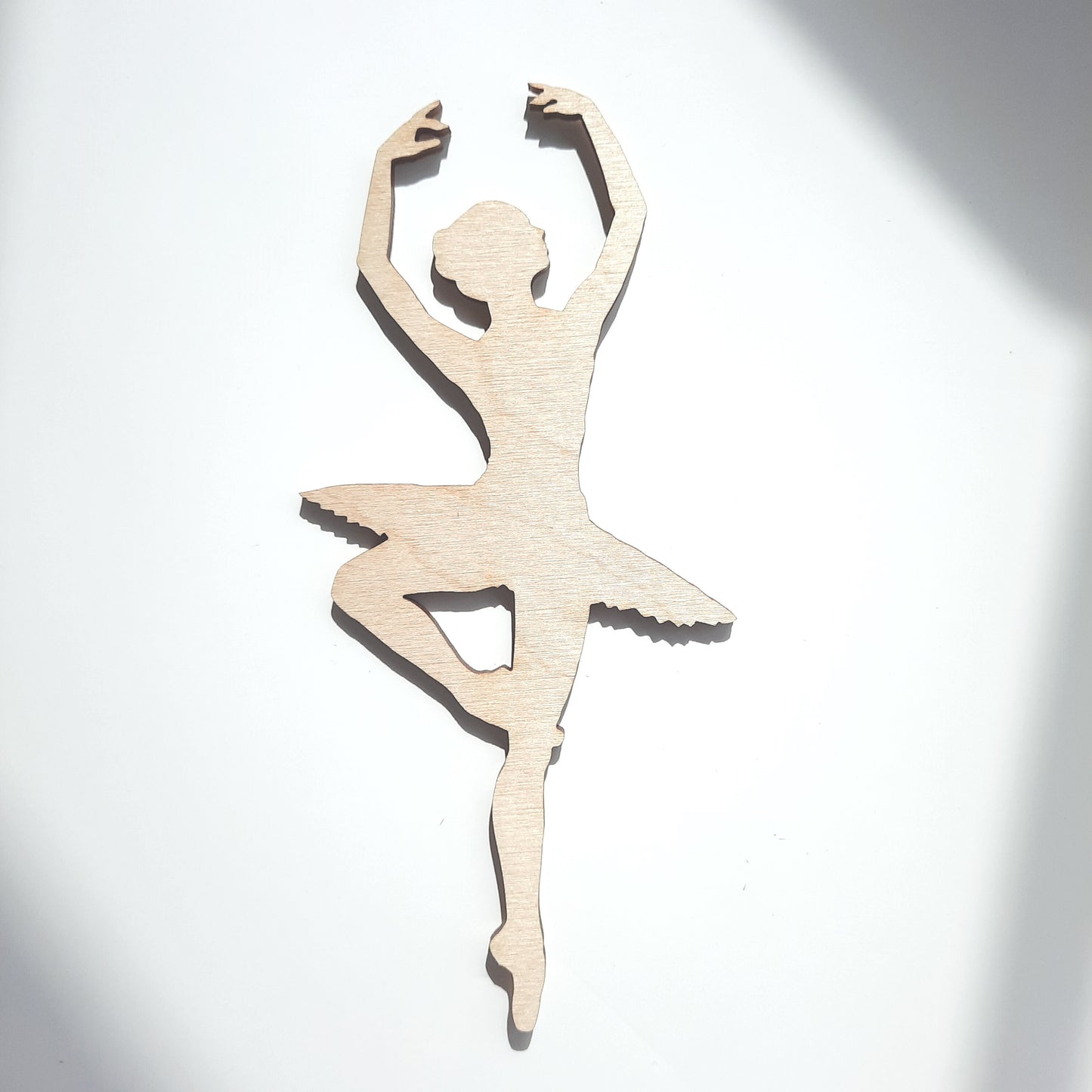 Ballerina Silhouetten aus Holz, Ballerina Wanddekoration