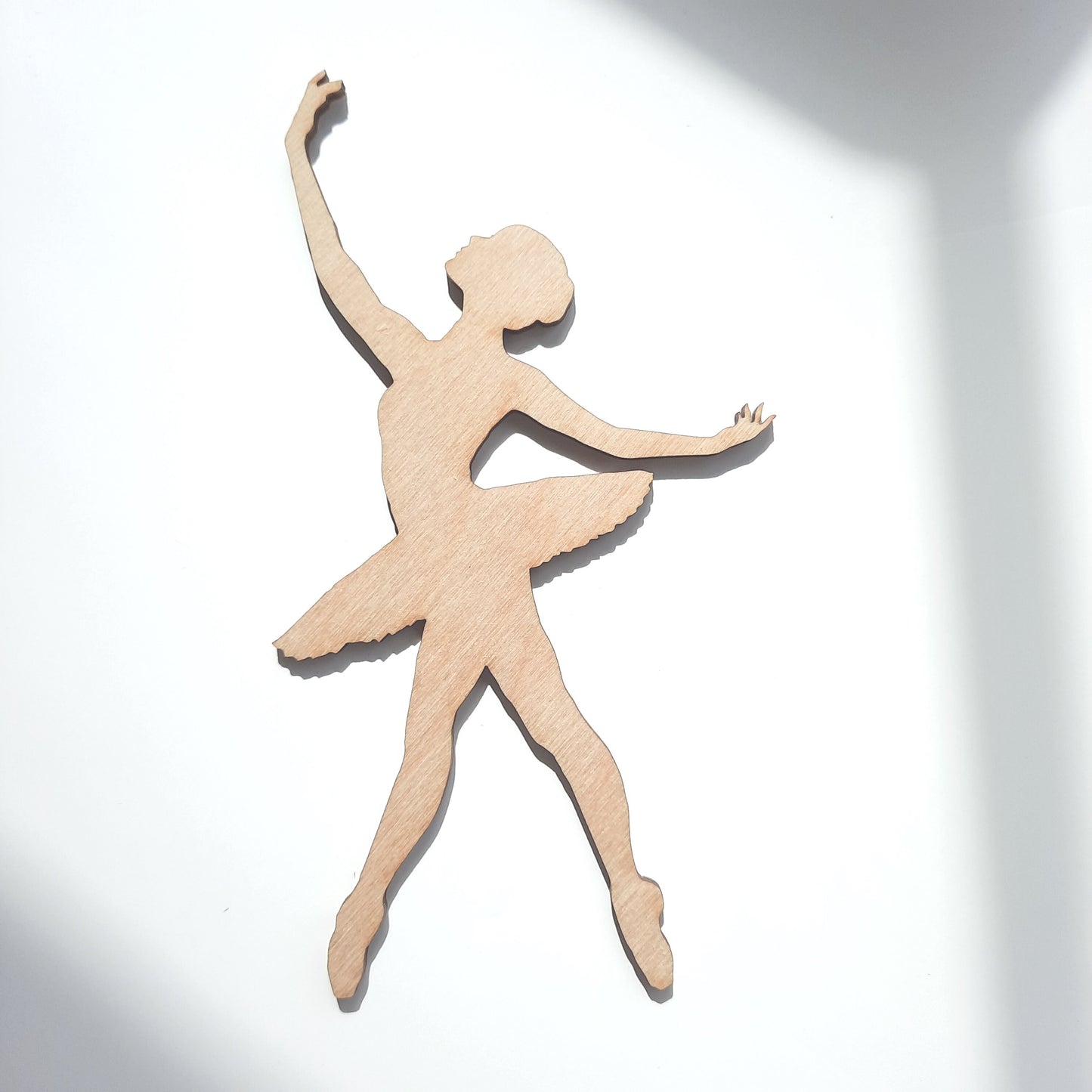 Ballerina Silhouetten aus Holz, Ballerina Wanddekoration