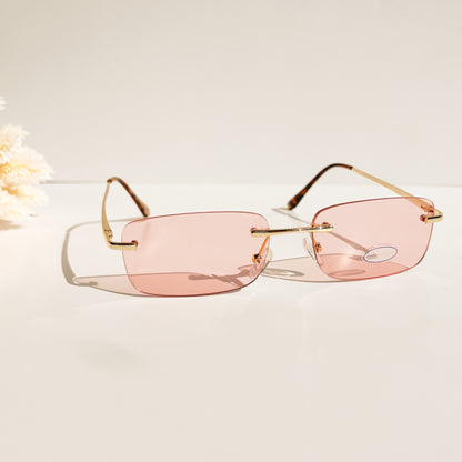 Sonnenbrille mit roséfarbenen Gläsern